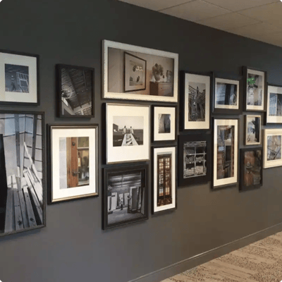 Halv dag - ophængning af billeder